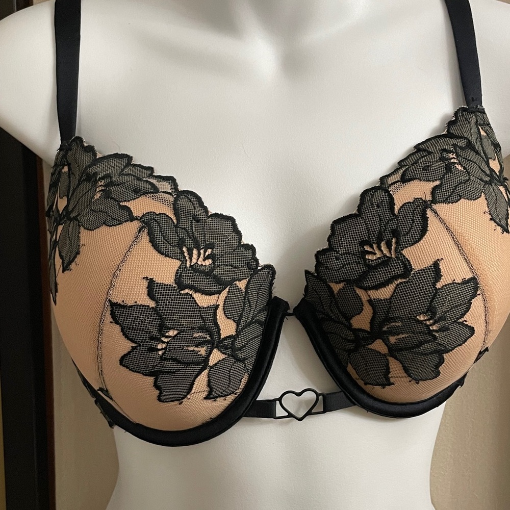 Elegant Black Floral Lace Bra